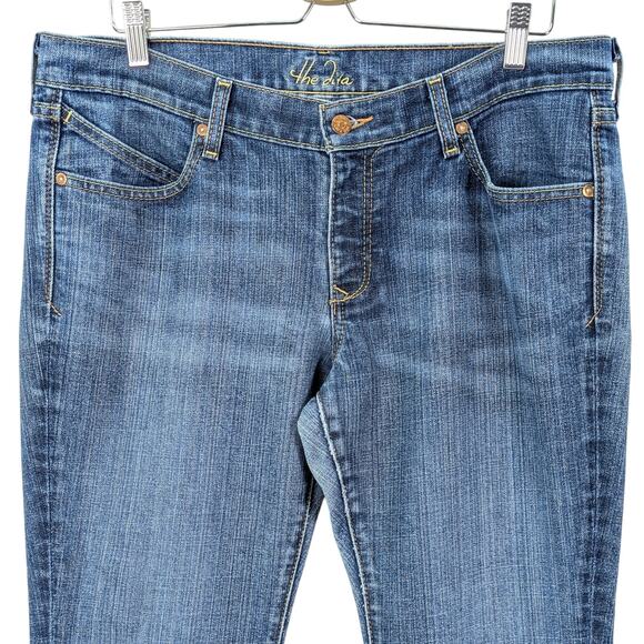 Old Navy The Diva Lowest Rise Bootcut Stretch Denim Jeans Medium Blue 14 Short - Picture 2 of 15